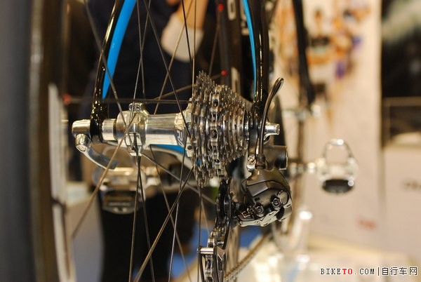 ̨���������г�չ