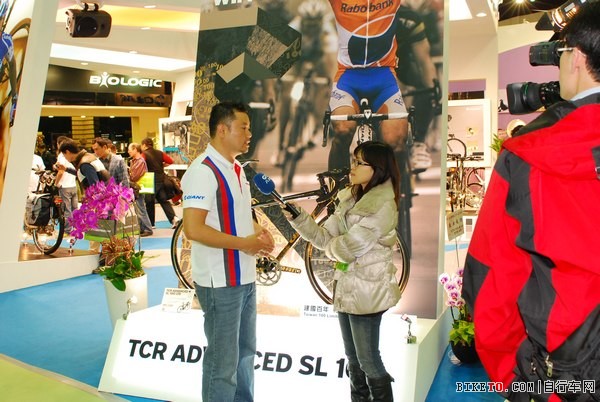 ̨��չGiant