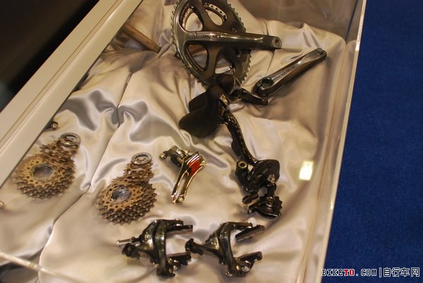 ̨���������г�չ