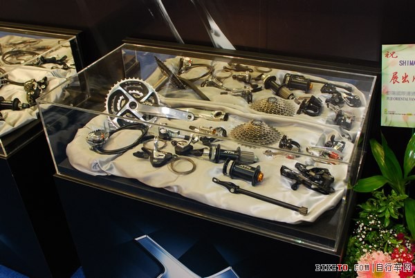 ̨���������г�չ