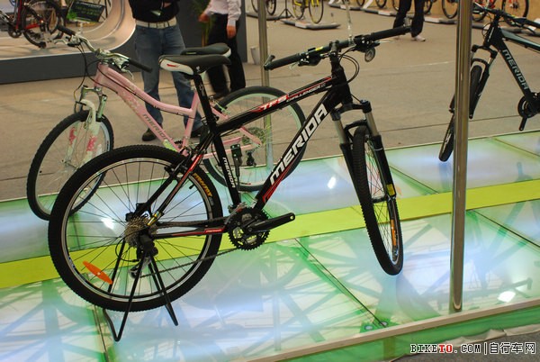 �Ϻ�չ������