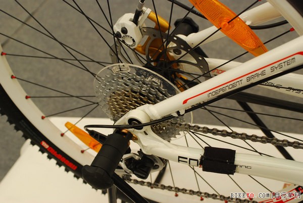 �Ϻ�չ������