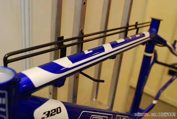 �Ϻ�չ����