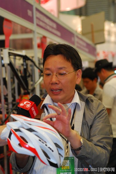 �Ϻ�չ����