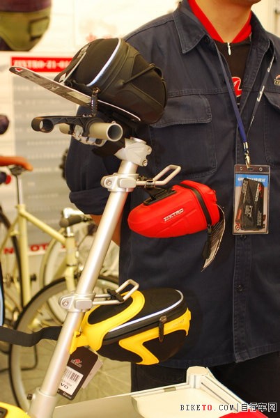 �Ϻ�չ����