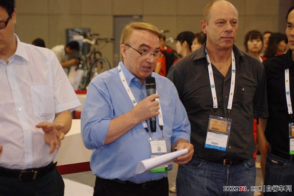 亚洲展耶格先生采访