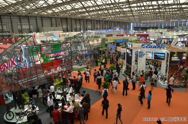 �й�չ����ʢ����ǰ