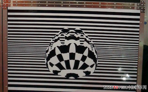 �Ϻ�չ���ʱ�У���ͷ����ŷ������3