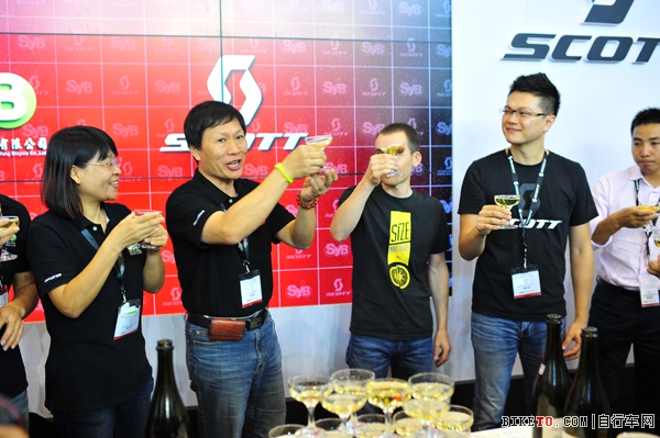 兴升阳 施总 亚洲展庆生