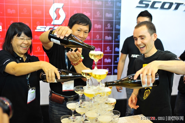 兴升阳 施总庆祝生日