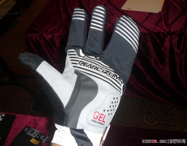 三大顶级品牌技术秀 合利兄弟经销商大会