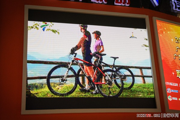 ����չ,��·�ˡ�4+2���˶�,��·��20������,��ʮһ���������չ