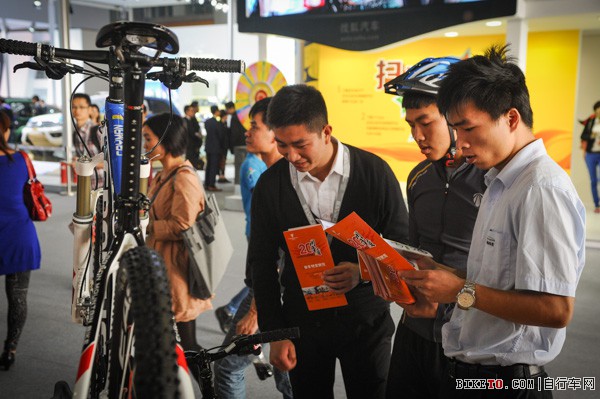 ����չ,��·�ˡ�4+2���˶�,��·��20������,��ʮһ���������չ