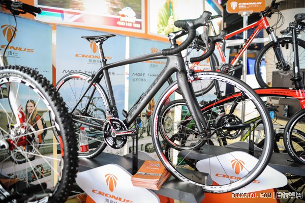 ����չ,��·�ˡ�4+2���˶�,��·��20������,��ʮһ���������չ