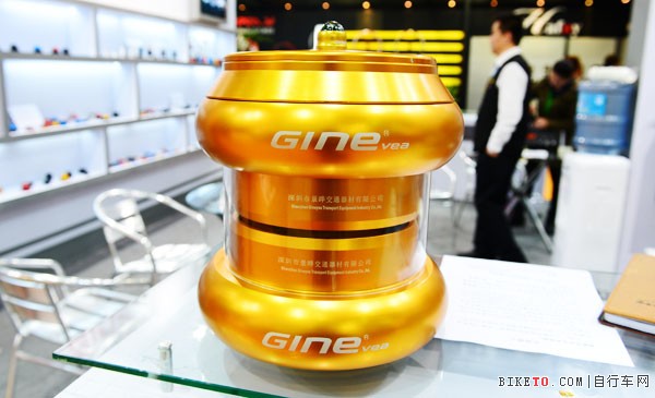 ���ʽ�˳�����е���