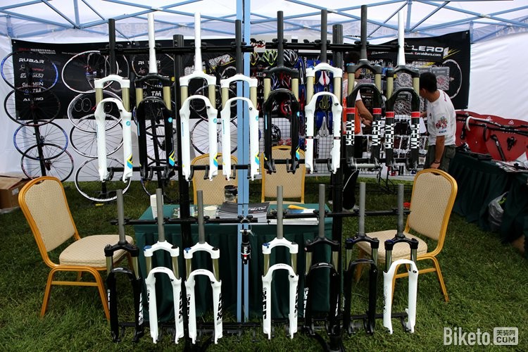 37.广为人知的三拓前叉家族.jpg 37.广为人知的三拓前叉家族.jpg