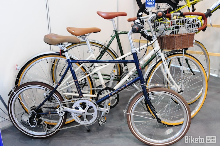 爱三希休闲车 爱三希休闲车