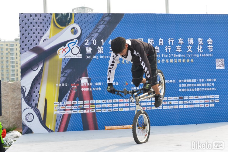 极限单车表演1 极限单车表演1