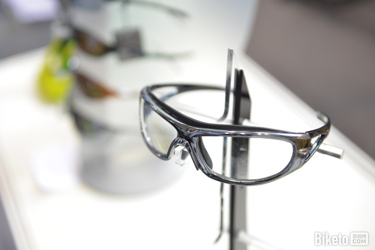 UVEX眼镜 UVEX眼镜