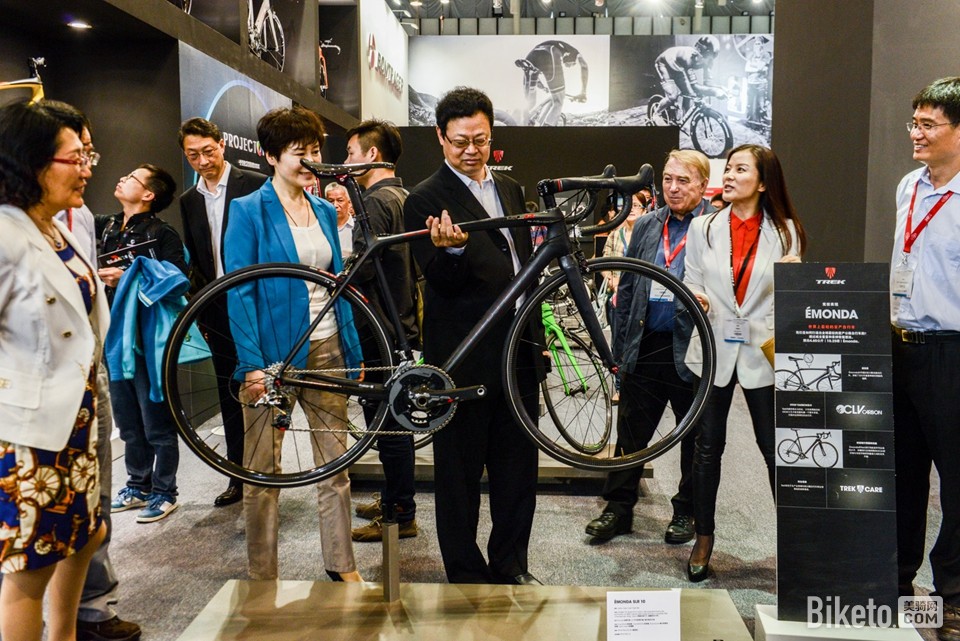 领导巡视 领导巡视