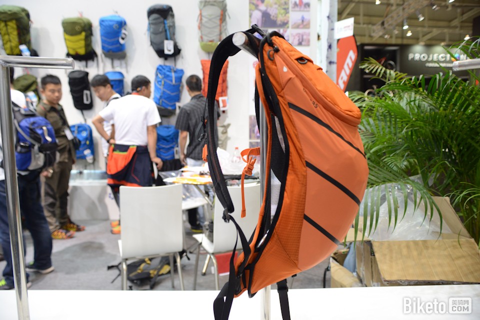 北风之神背包 北风之神背包