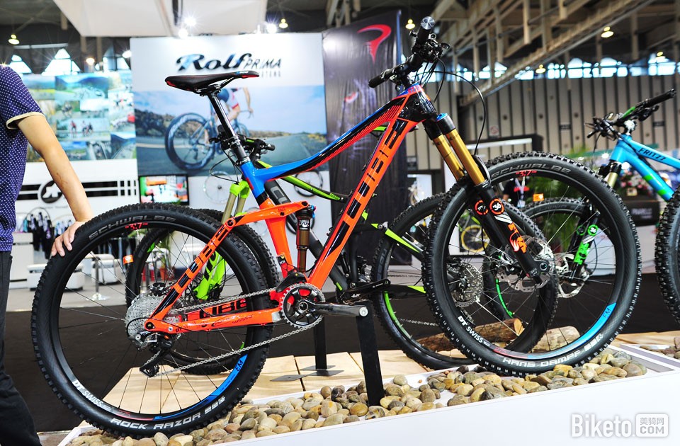 2014南京亚洲展——骚气十足的大软尾 2014南京亚洲展——骚气十足的大软尾