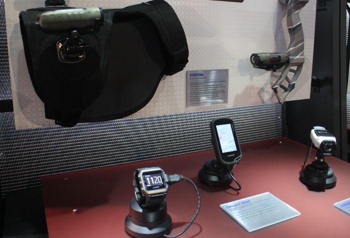 �ֳ�ֱ��CES��Garmin˫�����չ��