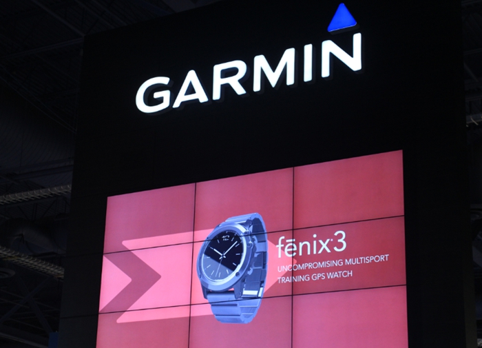 �ֳ�ֱ��CES��Garmin˫�����չ��