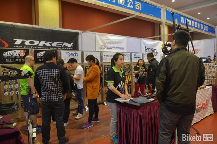 ������ѧ����������г���Ʒ�ܹ�ע