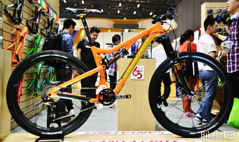 SANTA-CRUZ-solo-5010.jpg SANTA-CRUZ-solo-5010.jpg