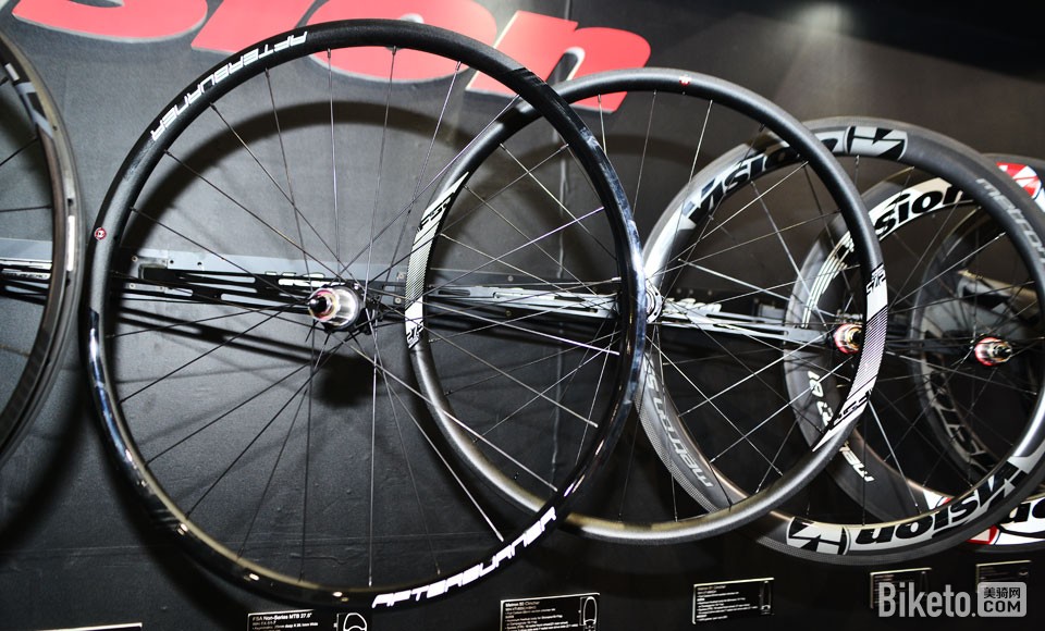 �й�չ������������ɽ����