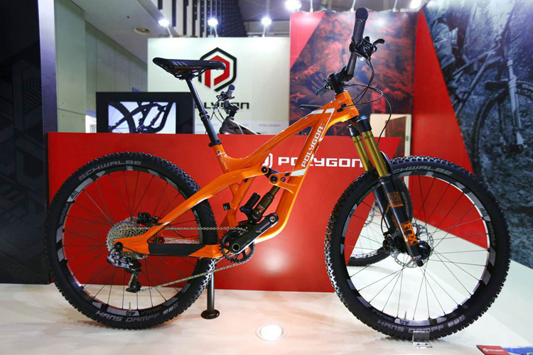 崔西•汉娜携Polygon新作闪耀登场 崔西•汉娜携Polygon新作闪耀登场