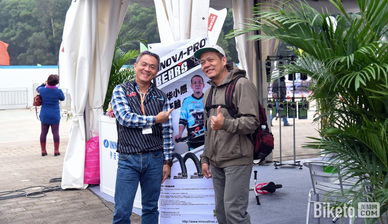 熊哥刘总合影.jpg 熊哥刘总合影.jpg