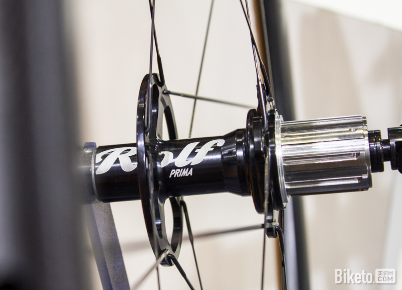 王者驾到!美尼亚带你剖析Pinarello Dogma F10细节 王者驾到!美尼亚带你剖析Pinarello Dogma F10细节