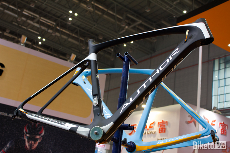 ߼ݵǴPinarello Dogma F10ϸ