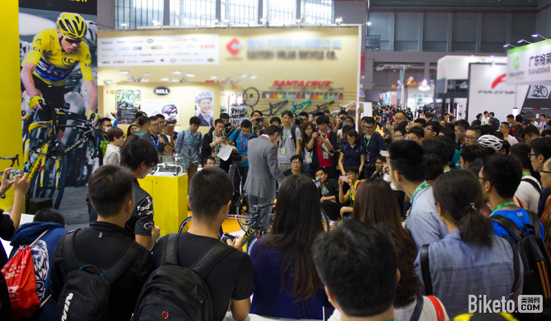 王者驾到!美尼亚带你剖析Pinarello Dogma F10细节 王者驾到!美尼亚带你剖析Pinarello Dogma F10细节