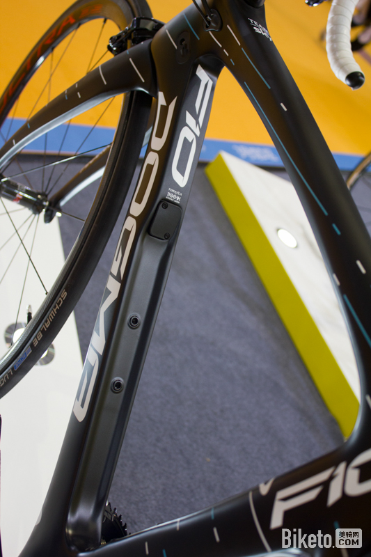 王者驾到!美尼亚带你剖析Pinarello Dogma F10细节 王者驾到!美尼亚带你剖析Pinarello Dogma F10细节