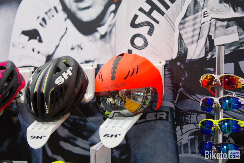 王者驾到!美尼亚带你剖析Pinarello Dogma F10细节 王者驾到!美尼亚带你剖析Pinarello Dogma F10细节