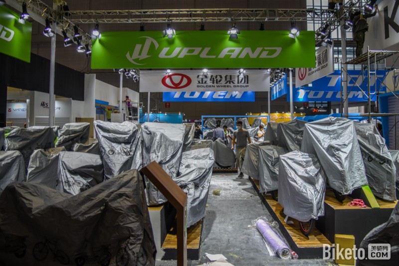 �й��������г�չ