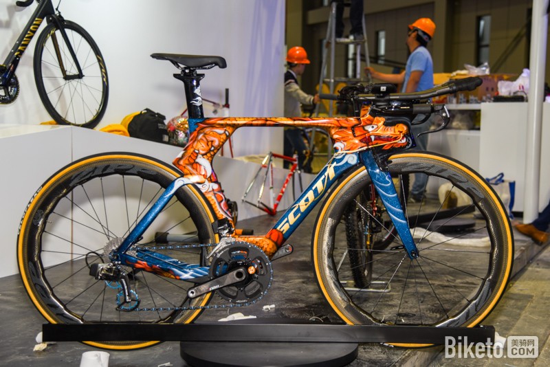 �й��������г�չ