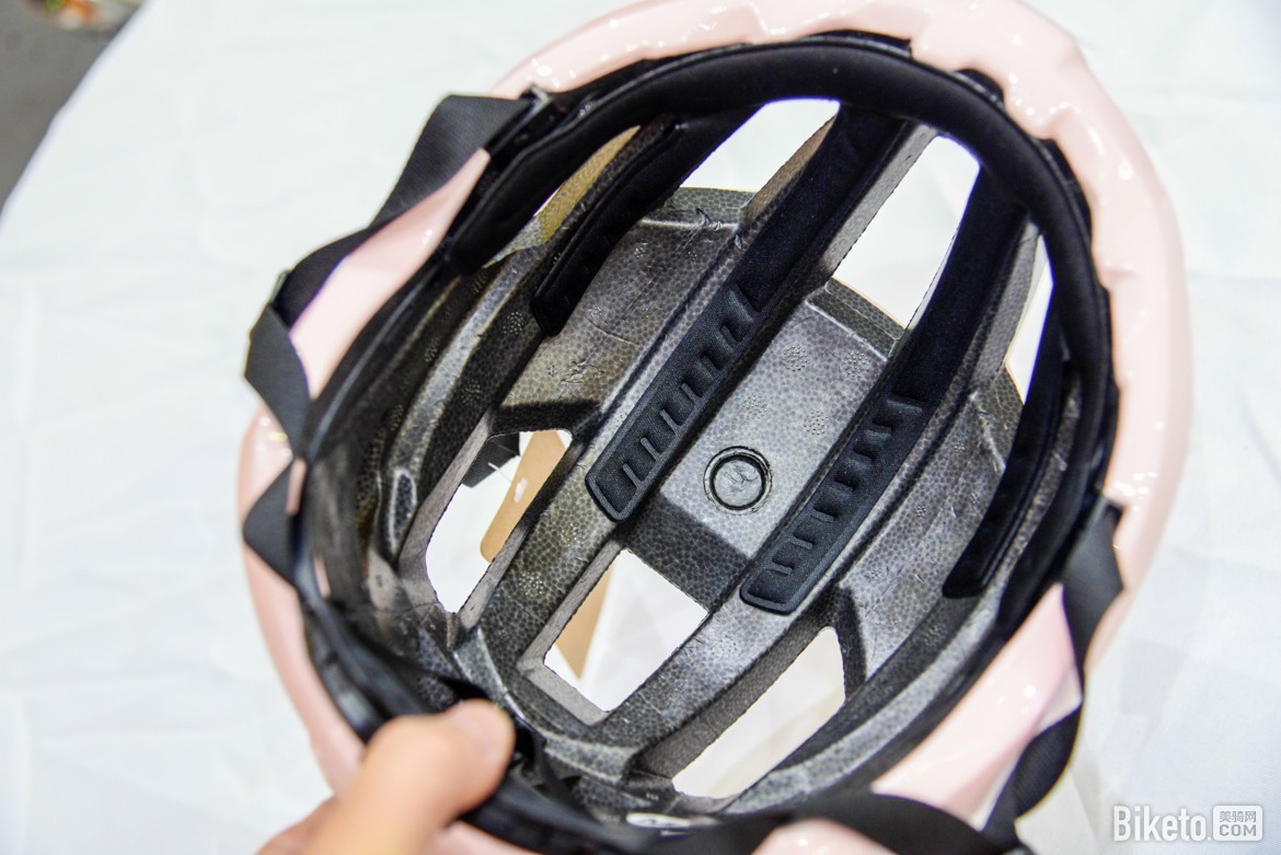 �й�չ,���CORSA