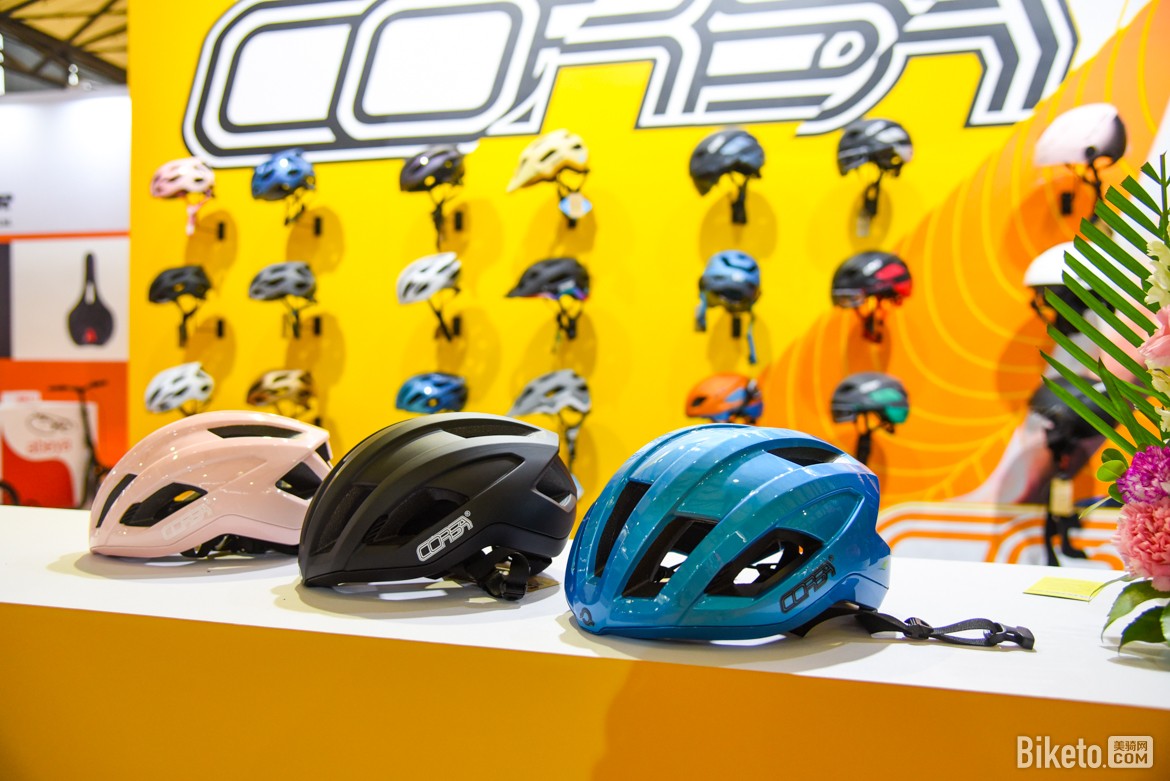 �й�չ,���CORSA