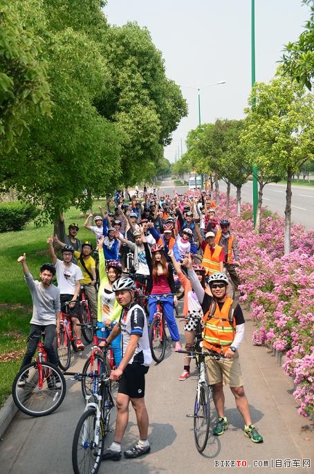 活力四射热血毕业骑:华东台商子女学校毕业生