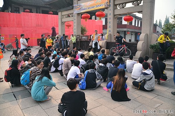 讲解.jpg 讲解.jpg