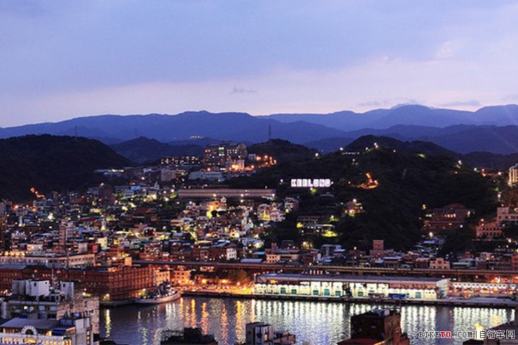 һ·�򱱣�������Ӱ�����еĻ�¡�� -.jpg