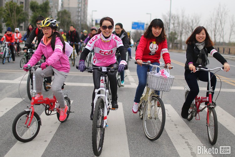 ���ذ�Ů�ԣ���ס������,Ů�ӹ�������,˹�´�HEROS,���λ