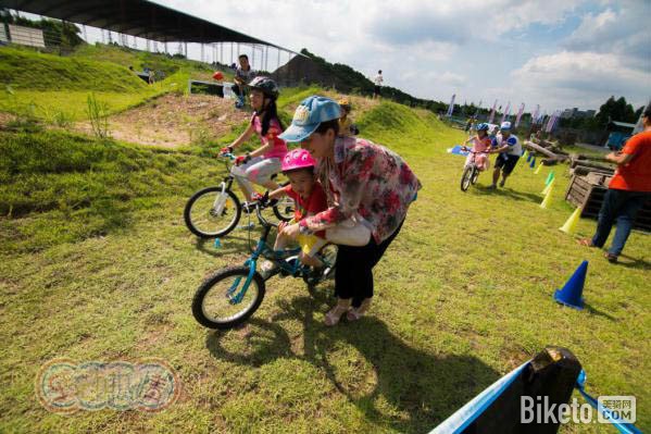 转动热情,2016小骑士总动员在深启动 转动热情,2016小骑士总动员在深启动