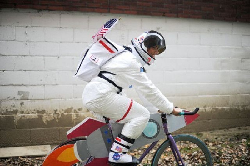 ��ʥ��,���г�,��װ