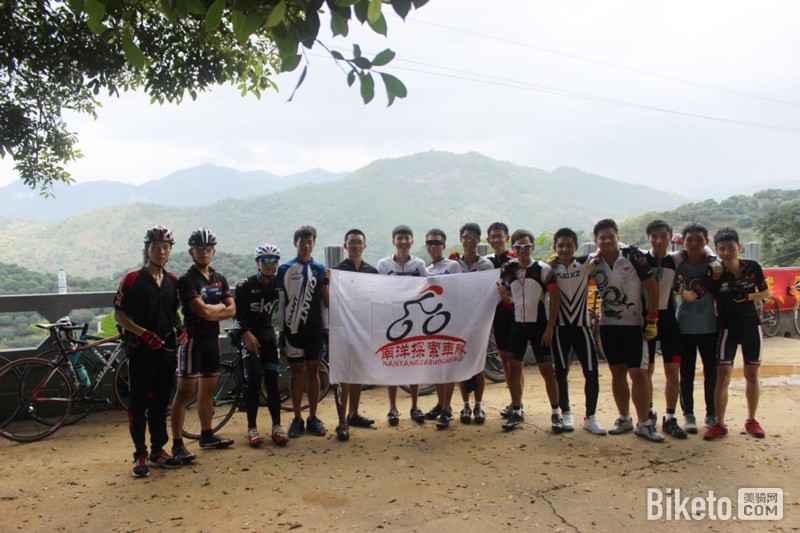 �ӻ���У����