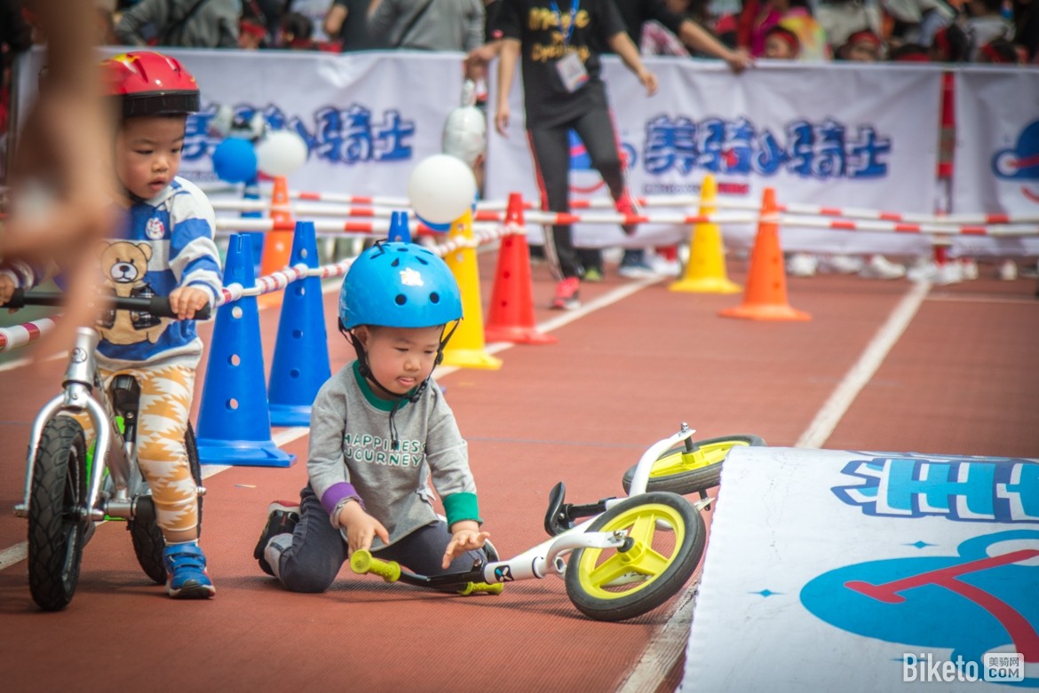 美骑小骑士,平衡车EDS_8219.jpg 美骑小骑士,平衡车EDS_8219.jpg